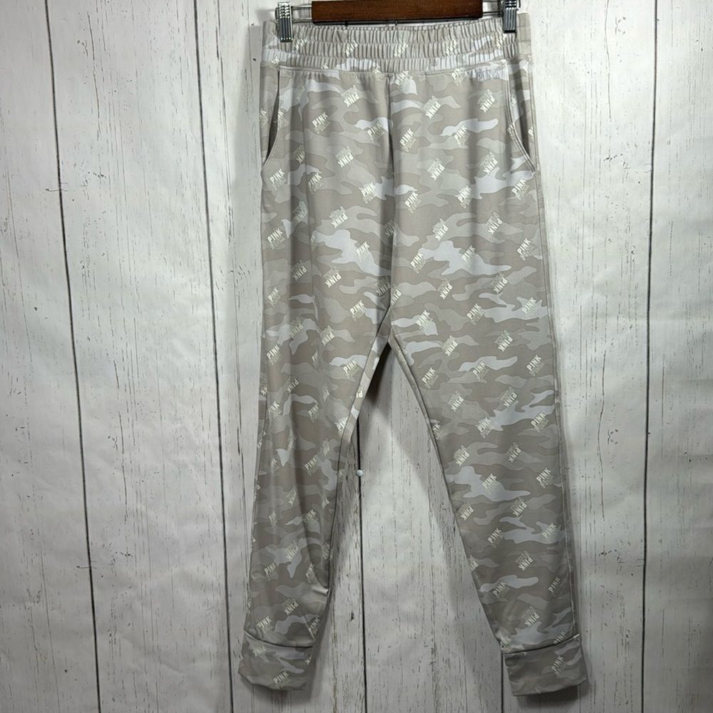 Pink Victoria Secrets Active High Waist Camouflage Pockets Gray Logo Joggers